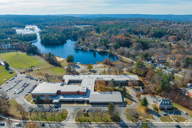 Athol High School has a 82% graduation rate.