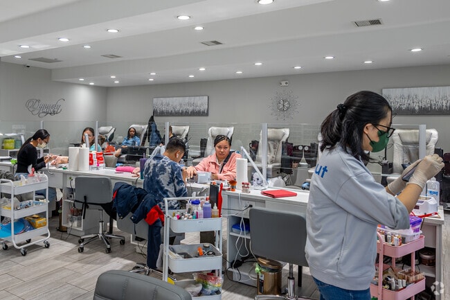 Dynasty Nails offers manicures and pedicures in Commonwealth Park.