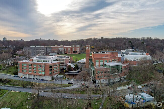 Horace Mann School inspires, encourages, promotes and strengthens students in Riverdale.