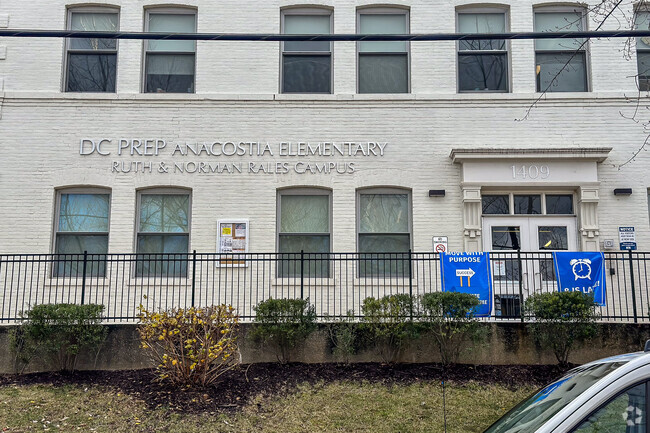 DC Prep Anacostia Elementary sign along the school