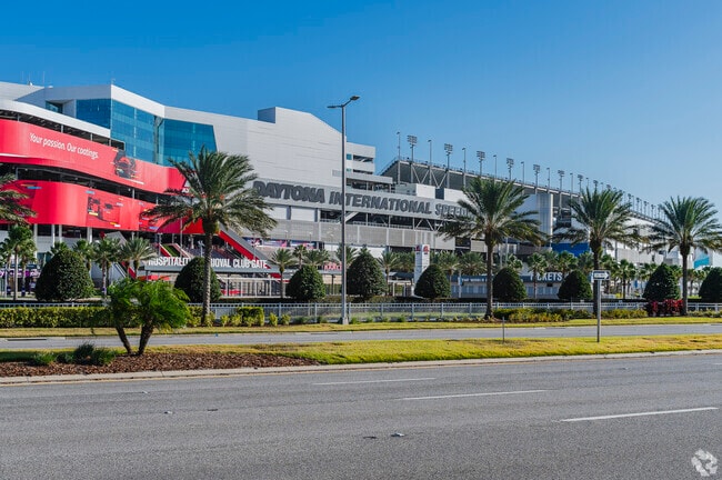 Race fans flock to the Daytona 500 every year near Daytona Pines.