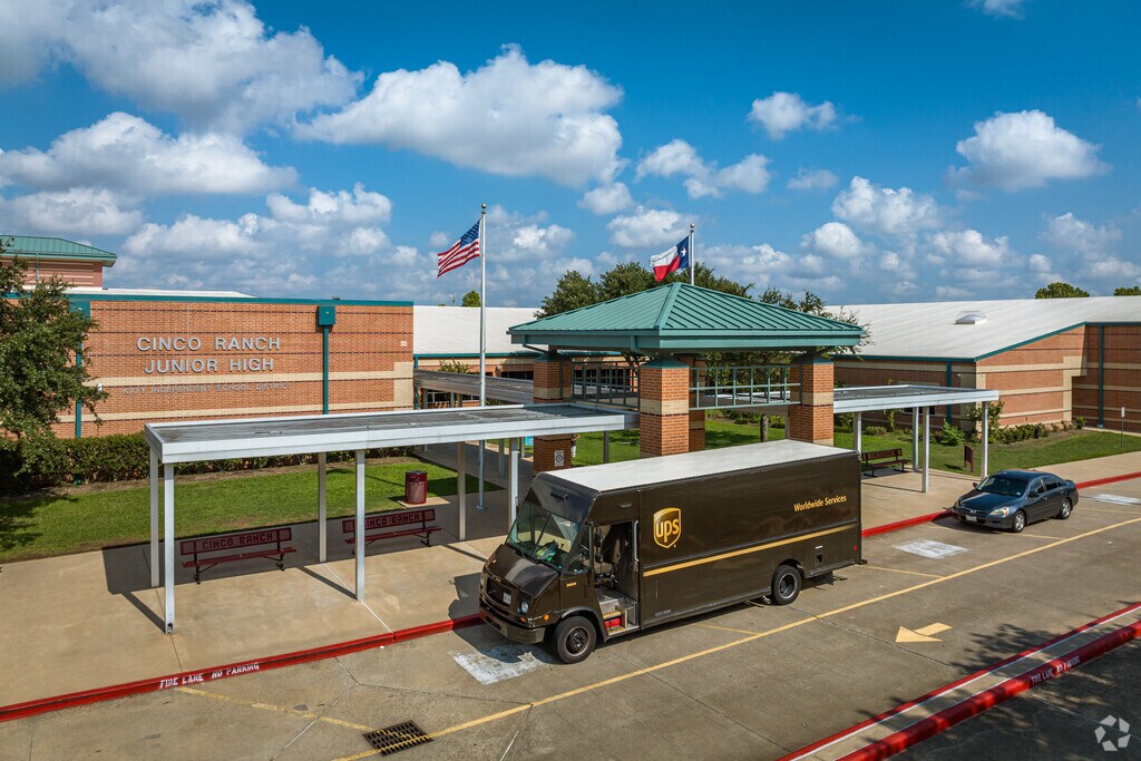Cinco Ranch Junior High, Rankings & Reviews