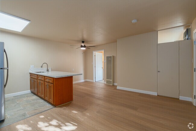 1BR, 1BA - Unit 21 - Dining Room