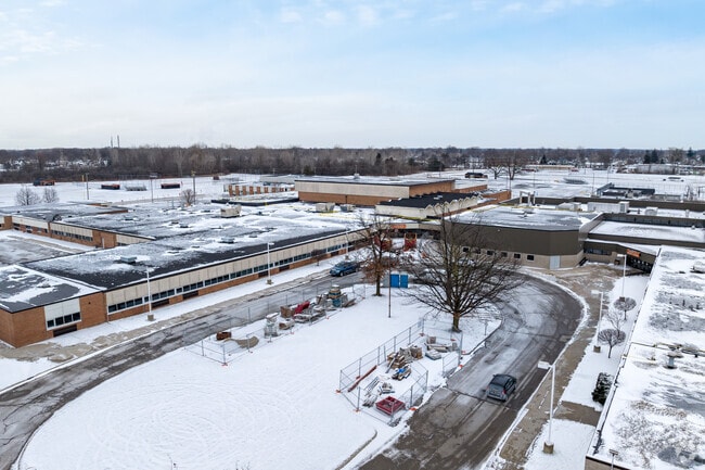 Marine City High School, Campus Overview.