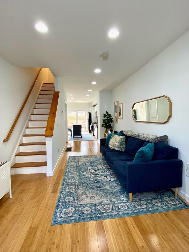2050 E Fletcher St, Philadelphia, PA 19125
