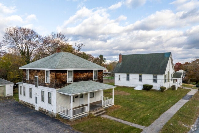Colonial style homes are popular in many parts of the South Kingstown area.