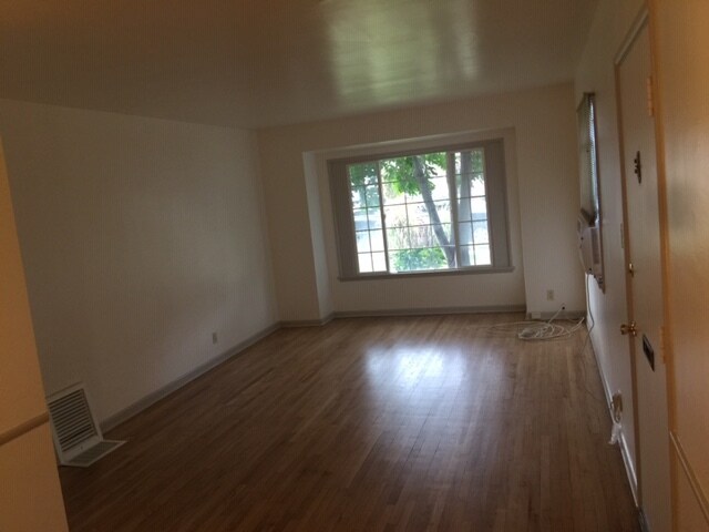 5214 Agnes Ave unit 5214, Valley Village, CA 91607 - photo 3