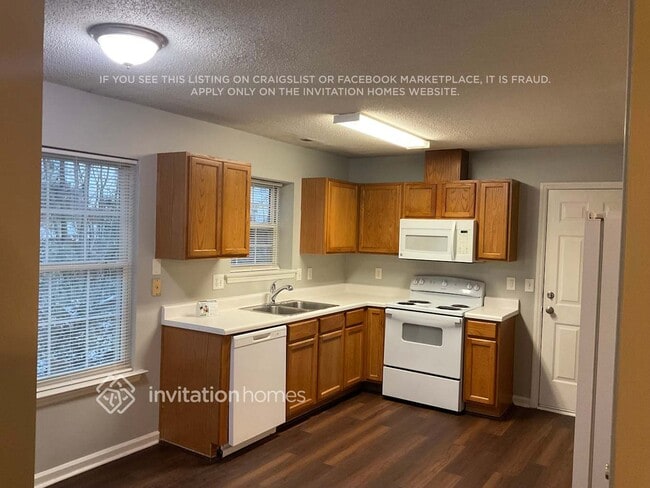 4301 Fawn Glen Dr, Raleigh, NC 27616 - photo 4