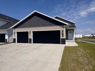 2311 Eagle Valley Dr S, Fargo, ND 58104