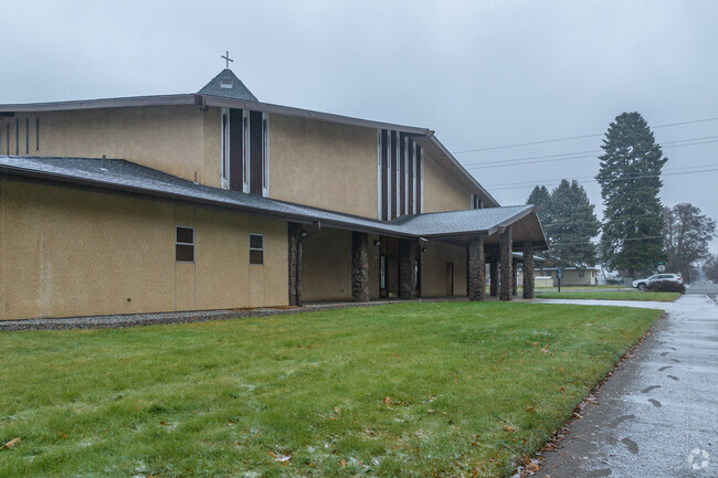 Summit Christian Academy is located on a main arterial road.