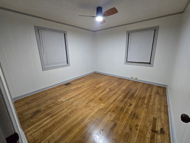 4352 Ridgewood Cir, Jackson, MS 39211 - photo 7