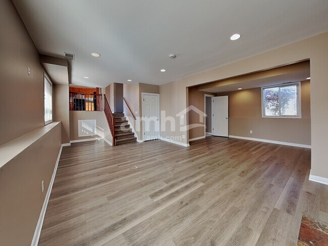 1801 Winger Dr, Plainfield, IL 60586 - photo 6