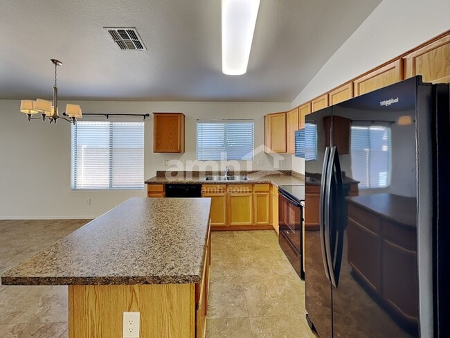 16200 W Mauna Loa Ln, Surprise, AZ 85379 - photo 3