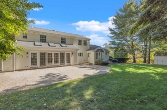 31 Coolidge Rd, Winchester, MA 01890