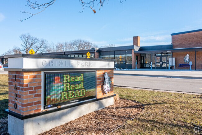 Welcome to Oriole Park Elementary School in the Oriole Park neighborhood of Wyoming, MI.