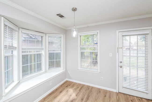 2219 Lake Hill Ct, Cordova, TN 38016 - photo 6