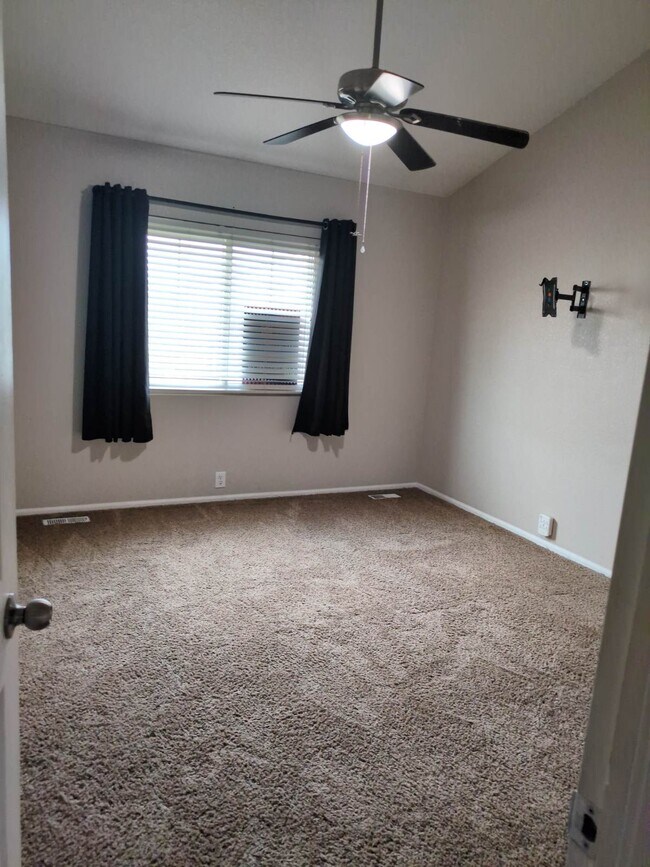 215 Blue Bonnet Dr, Brighton, CO 80601 - photo 3