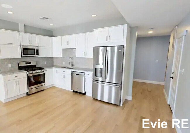 42 Hano St unit 1, Allston, MA 02134 - photo 2