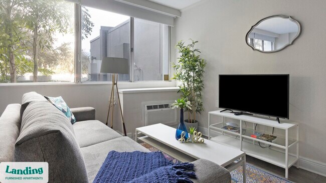 305 Dr M L K Jr St S unit 102, Saint Petersburg, FL 33705 - photo 3