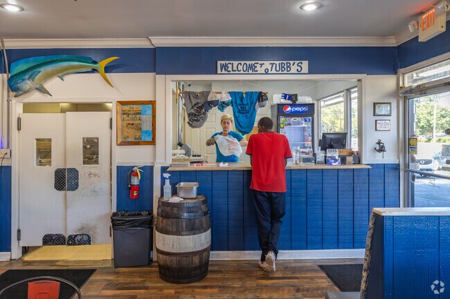 Highland Park's Tubb's Shrimp and Fish Co. serves up soulful southern seafood.