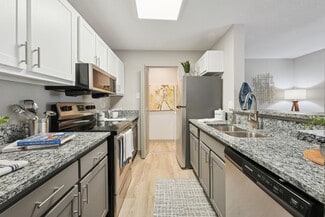 2500 Green Tree Rd, Fredericksburg, VA 22406