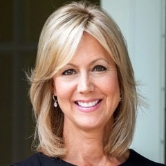 Julie Pawl