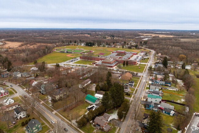 Roberts Street Middle School is located in Canastota, NY.
