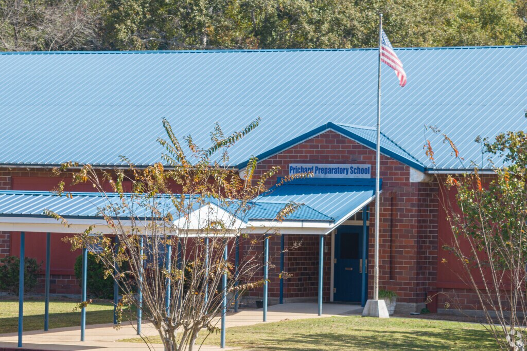 Prichard Preparatory School has a student-to-teacher ratio of 7:1.