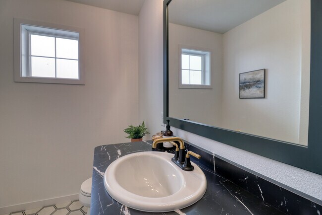Master Bathroom1_3.jpg