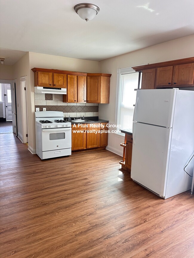 617 Hyde Park Ave Unit 1, Boston, MA 02131