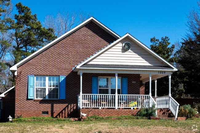 Homes in the Downtown Sanford and East Sanford neighborhoods are typically older and more affordable.