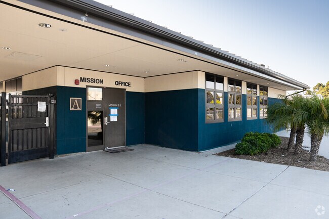 The front entrance to Mission Elementary School in Oceanside.