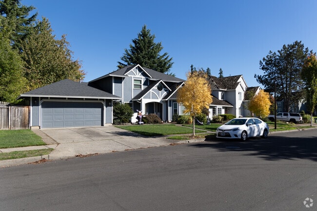Trees turn as fall begins along the streets of Tualatin East.