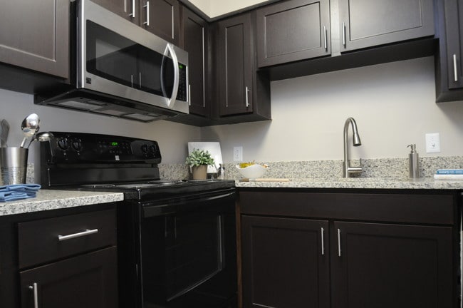 Cabana, Huntsville, AL 35805 - photo 3