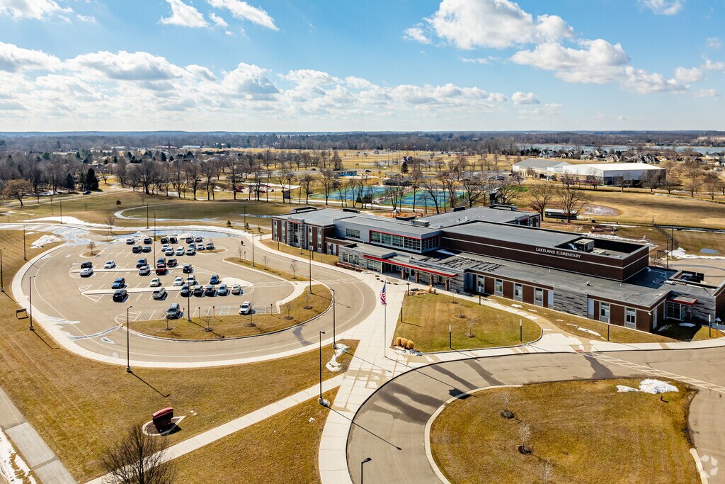 Lakeland Elementary School boasts an overall C+ on school ratings site Niche.com.