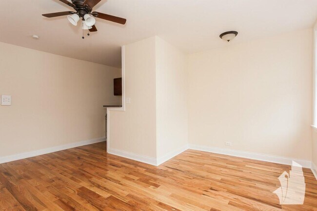 818 W Diversey Pkwy unit C, Chicago, IL 60614 - photo 5