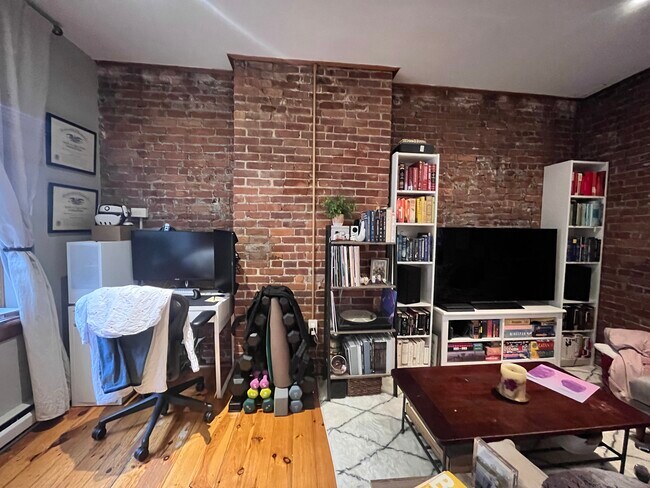 19 Garrison St unit 2, Boston, MA 02116 - photo 2