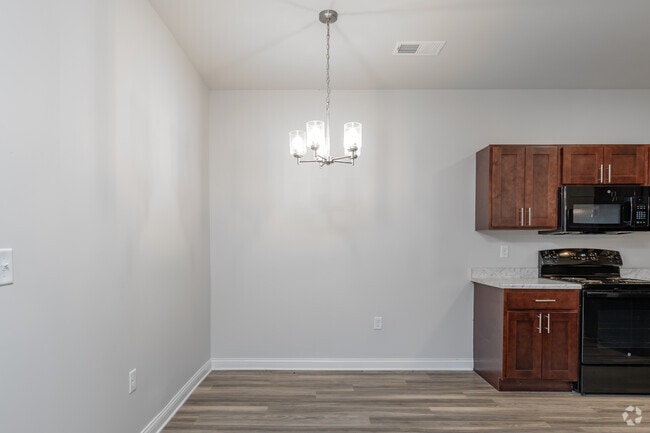 1BR, 1BA - 849SF Dining Room