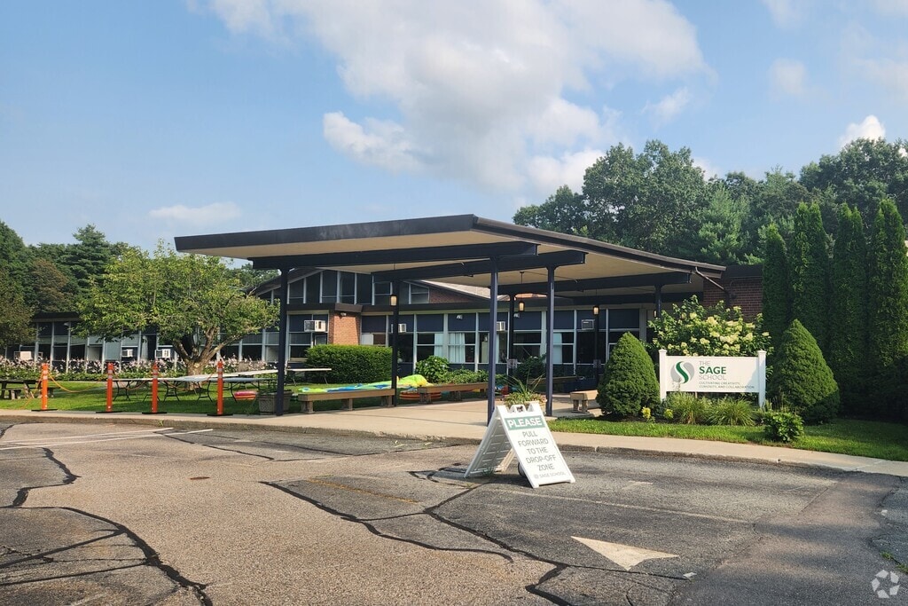 The Sage School in Foxboro has a really nice entrance roof for days when it rains.