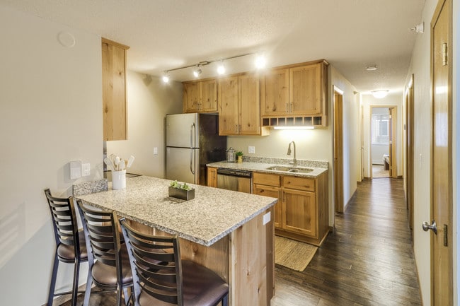 Campus Park, Duluth, MN 55811 - photo 7