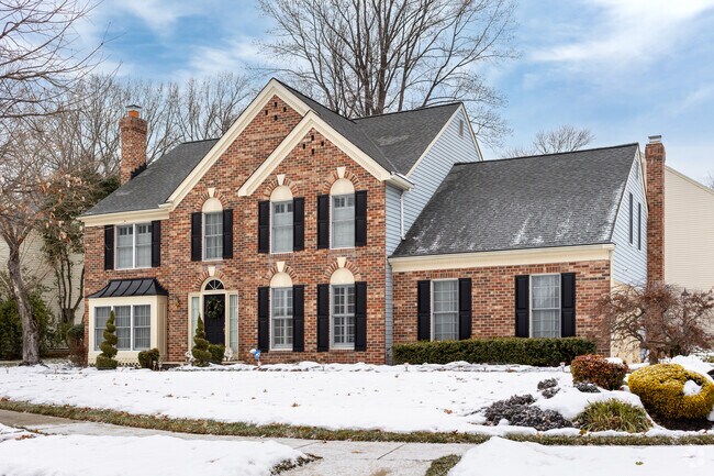 Tall Oaks Crossing has grand scale homes with plenty of square footage.