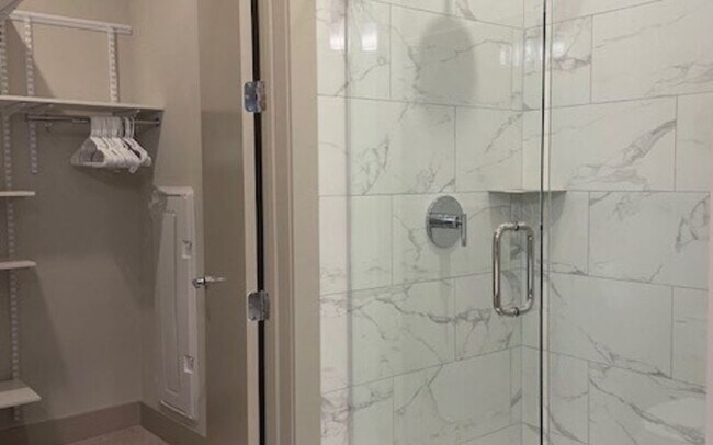 3101 Akers Mill Rd SE unit ID1351400P, Atlanta, GA 30339 - photo 5