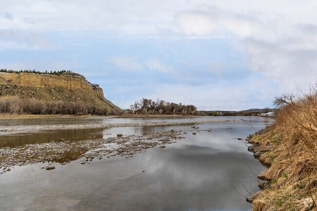 Yellowstone River offers amazing summertime swinging in Miles City.