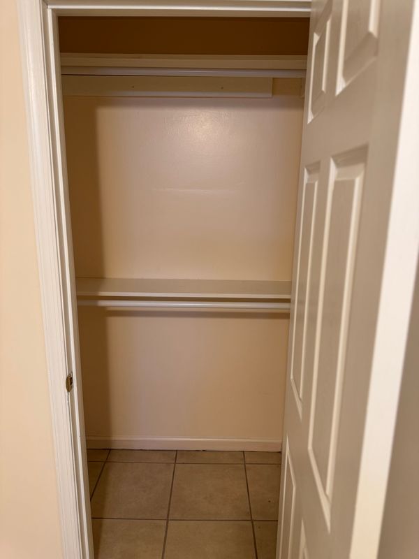 8701 Lindendale Dr, Laurel, MD 20707 - photo 4