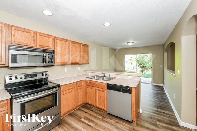 2129 Stone Abbey Blvd, Orlando, FL 32828 - photo 6