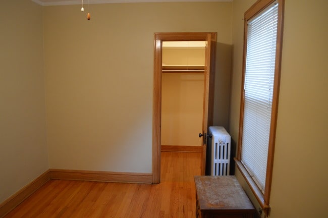Bed room