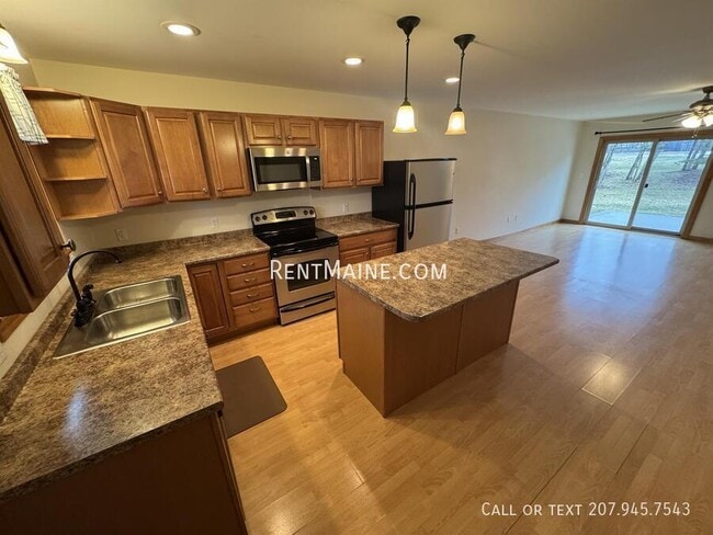 20 Main Rd N unit 2, Hampden, ME 04444 - photo 3