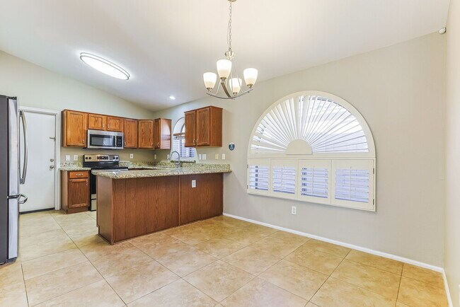 672 E Lovegrass Dr, San Tan Valley, AZ 85143 - photo 6