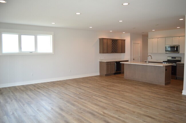 221 NW 3rd Ave, Monroe, WI 53566 - photo 7