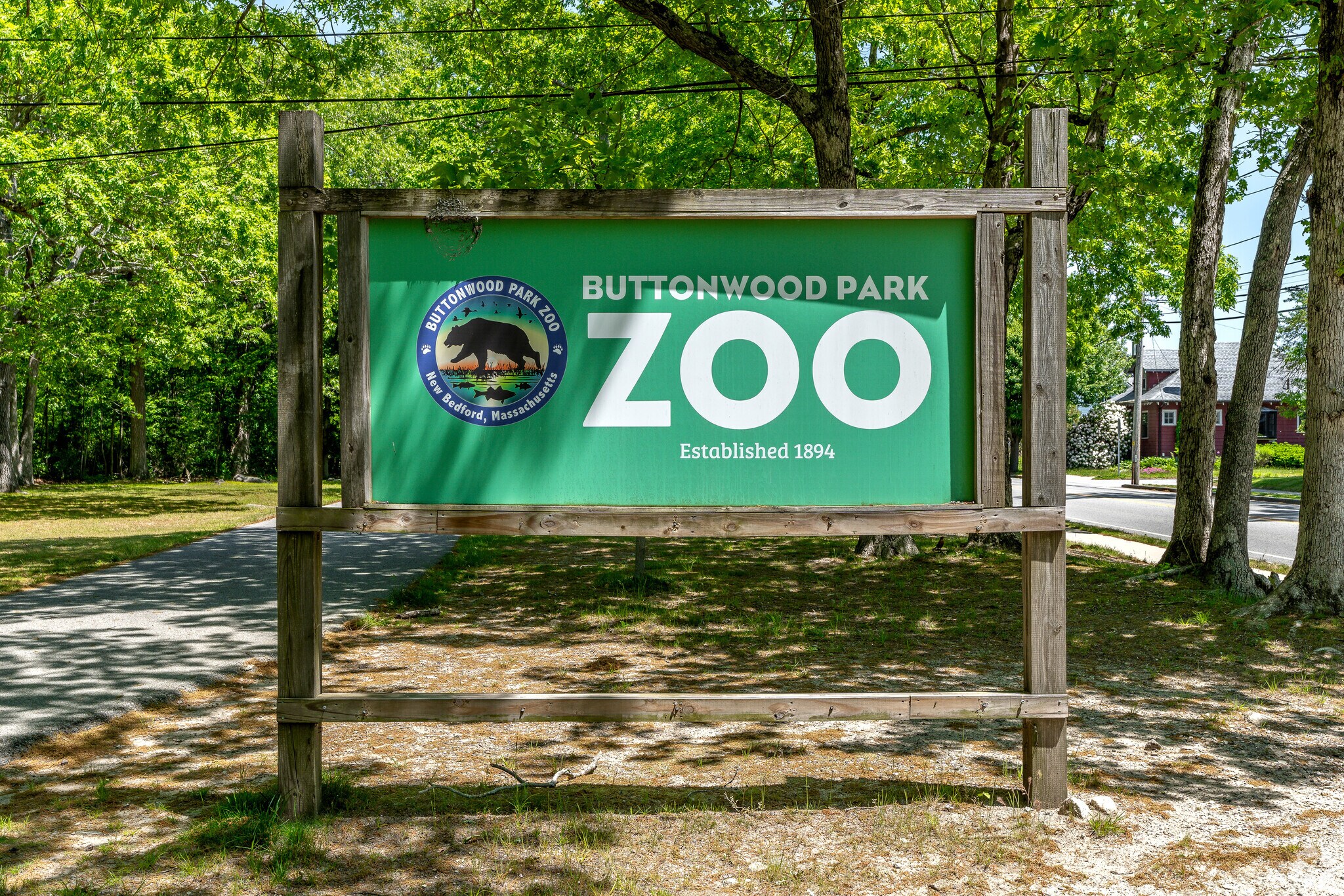 Buttonwood Park Zoo main entrance in Idlewood.